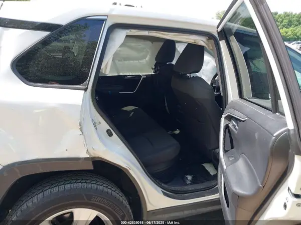 4T3R6RFV8LU003340 2020 TOYOTA RAV 4 - Image 8