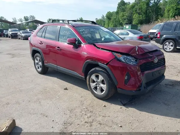 4T3R6RFV8MU030460 2021 TOYOTA RAV 4 - Image 1