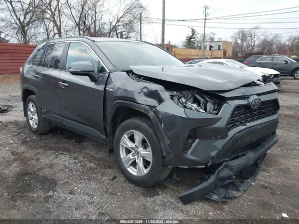 4T3R6RFVXMU008492 2021 TOYOTA RAV 4 - Image 1