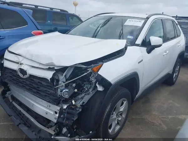 4T3RWRFV0MU019002 2021 TOYOTA RAV 4 - Image 2