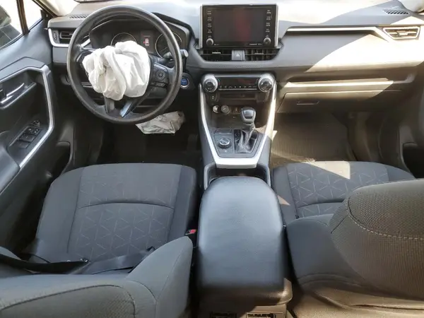 4T3RWRFV0MU020165 2021 TOYOTA RAV 4 - Image 8