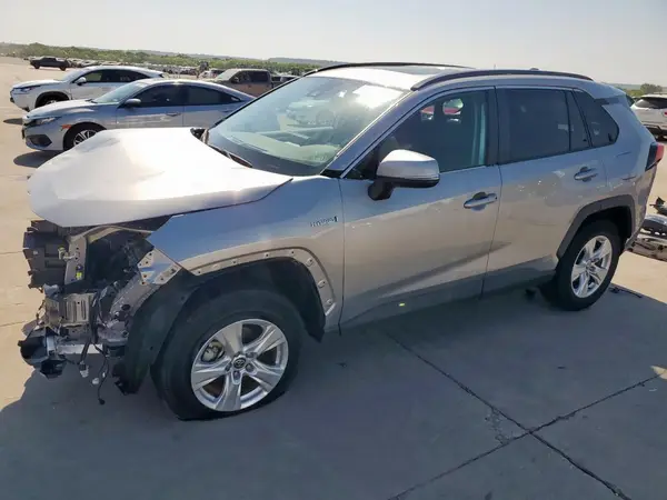 4T3RWRFV0MU036978 2021 TOYOTA RAV 4 - Image 1