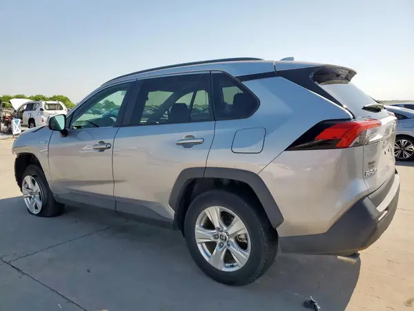 4T3RWRFV0MU036978 2021 TOYOTA RAV 4 - Image 2