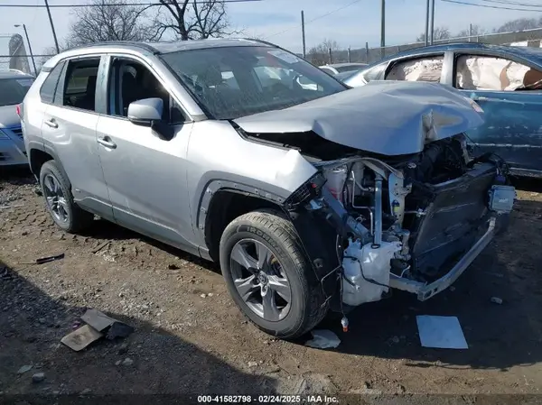 4T3RWRFV0NU059453 2022 TOYOTA RAV 4 - Image 1