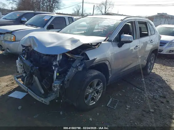 4T3RWRFV0NU059453 2022 TOYOTA RAV 4 - Image 2