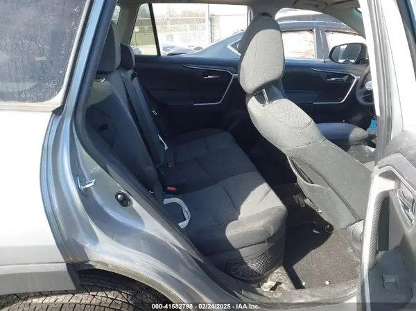 4T3RWRFV0NU059453 2022 TOYOTA RAV 4 - Image 8