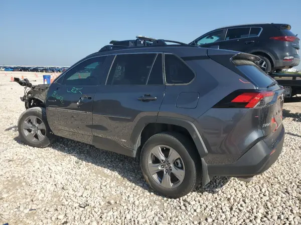 4T3RWRFV0NU062966 2022 TOYOTA RAV 4 - Image 2
