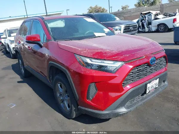 4T3RWRFV0RU131788 2024 TOYOTA RAV 4 - Image 1