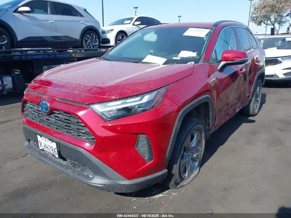 4T3RWRFV0RU131788 2024 TOYOTA RAV 4 - Image 2