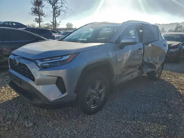 4T3RWRFV0RU134609 2024 TOYOTA RAV 4 - Image 1