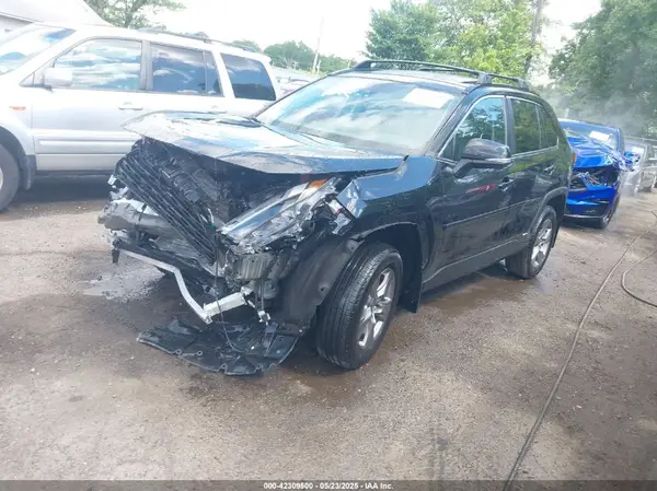 4T3RWRFV0RU136070 2024 TOYOTA RAV 4 - Image 2