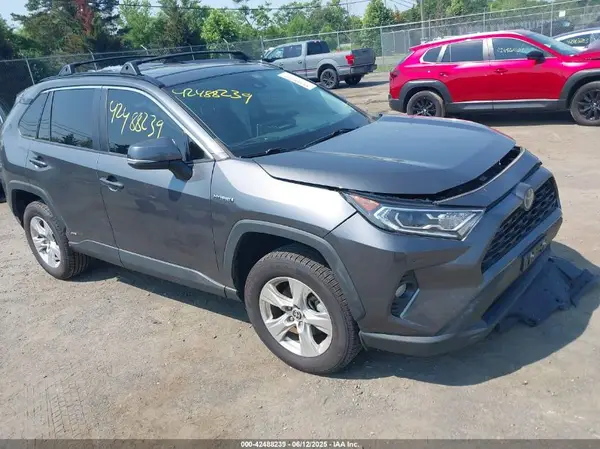 4T3RWRFV1MU027125 2021 TOYOTA RAV 4 - Image 1