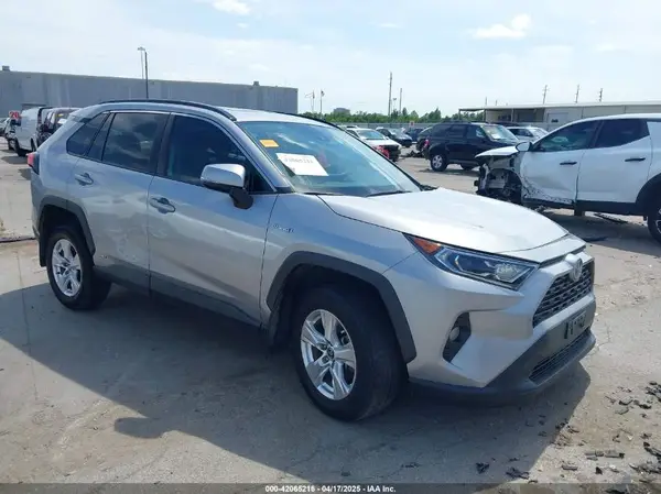 4T3RWRFV1MU040120 2021 TOYOTA RAV 4 - Image 1