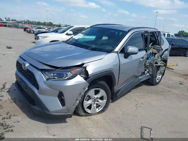 4T3RWRFV1MU040120 2021 TOYOTA RAV 4 - Image 2