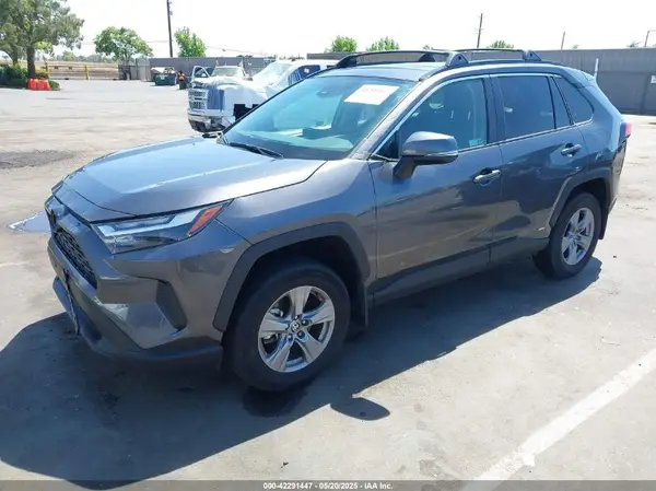 4T3RWRFV1RU127619 2024 TOYOTA RAV 4 - Image 2