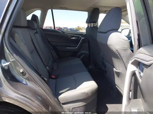 4T3RWRFV1RU127619 2024 TOYOTA RAV 4 - Image 8