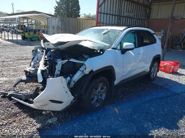4T3RWRFV1RU129659 2024 TOYOTA RAV 4 - Image 2