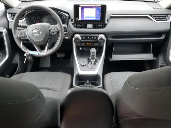 4T3RWRFV1RU131900 2024 TOYOTA RAV 4 - Image 8