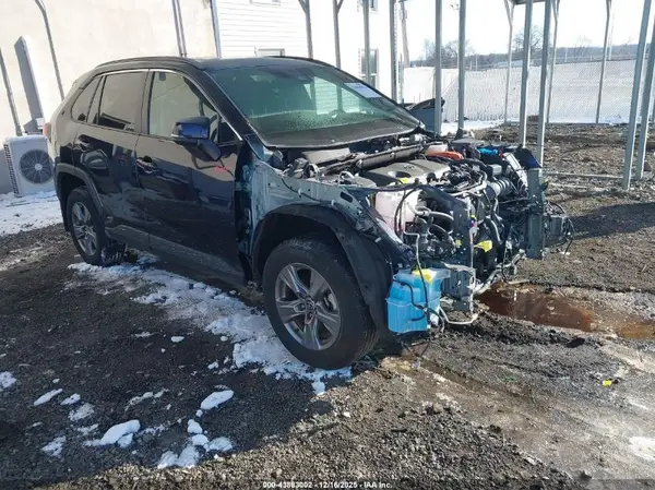 4T3RWRFV1RU132657 2024 TOYOTA RAV 4 - Image 1