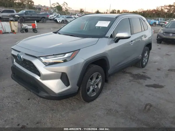 4T3RWRFV1RU151726 2024 TOYOTA RAV 4 - Image 2