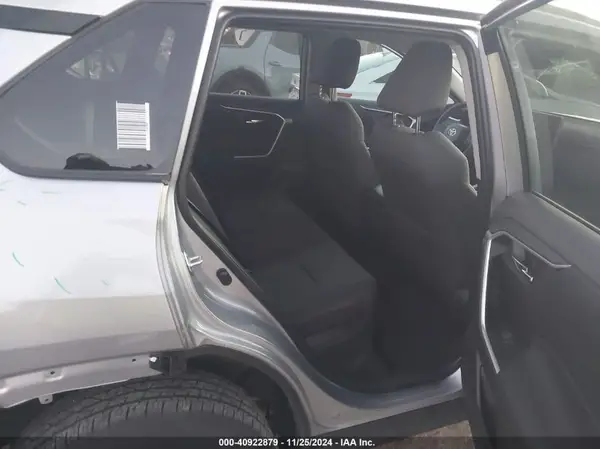 4T3RWRFV1RU151726 2024 TOYOTA RAV 4 - Image 8