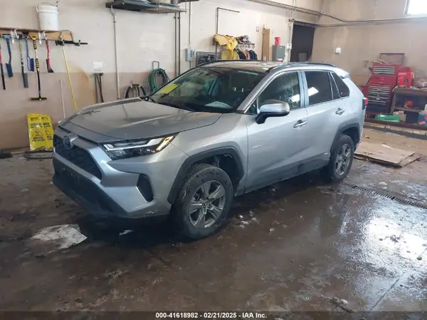 4T3RWRFV1RU161639 2024 TOYOTA RAV 4 - Image 2
