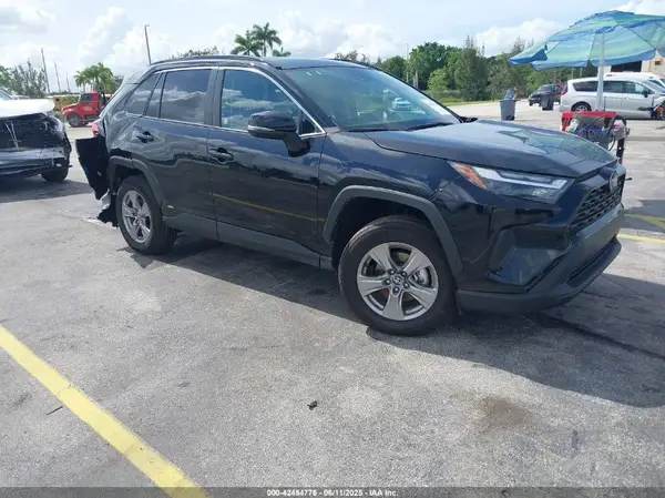 4T3RWRFV1SU164675 2025 TOYOTA RAV 4 - Image 1