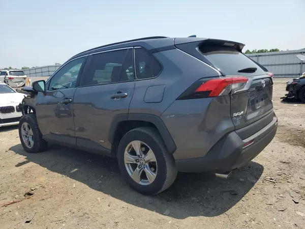 4T3RWRFV2NU053556 2022 TOYOTA RAV 4 - Image 2