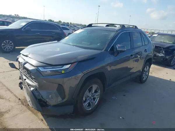 4T3RWRFV2NU061625 2022 TOYOTA RAV 4 - Image 2