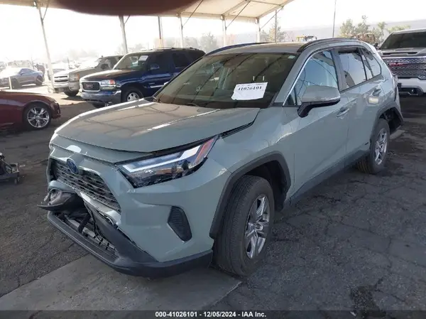 4T3RWRFV2NU063004 2022 TOYOTA RAV 4 - Image 2