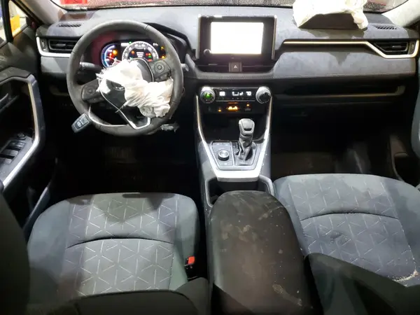 4T3RWRFV2PU098239 2023 TOYOTA RAV 4 - Image 8