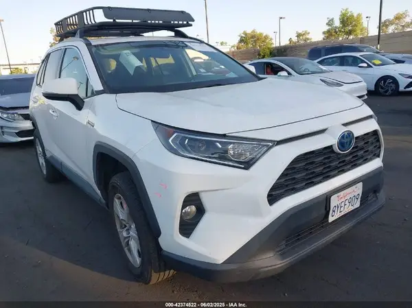 4T3RWRFV3MU032813 2021 TOYOTA RAV 4 - Image 1