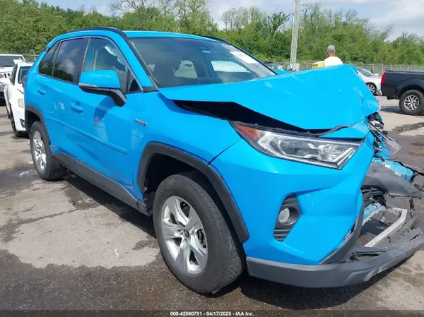 4T3RWRFV3MU049319 2021 TOYOTA RAV 4 - Image 1