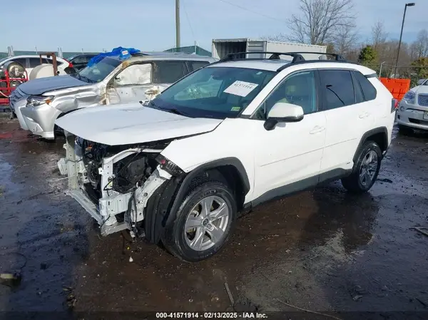 4T3RWRFV3NU051850 2022 TOYOTA RAV 4 - Image 2