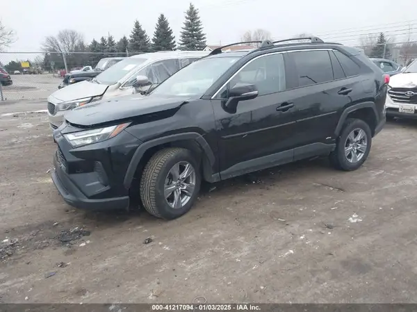 4T3RWRFV3NU059351 2022 TOYOTA RAV 4 - Image 2