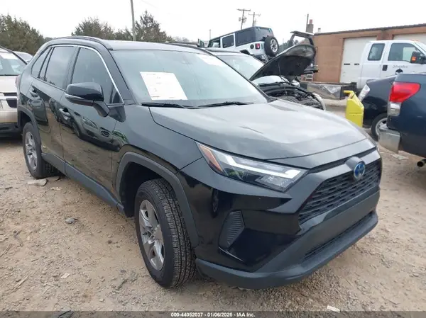 4T3RWRFV3NU061097 2022 TOYOTA RAV 4 - Image 1