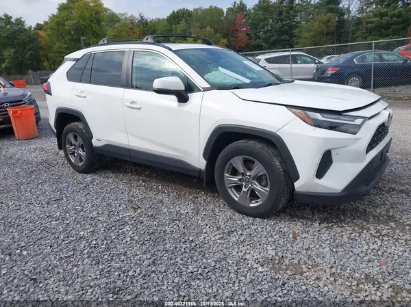 4T3RWRFV3NU061150 2022 TOYOTA RAV 4 - Image 1