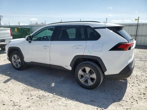 4T3RWRFV3NU065540 2022 TOYOTA RAV 4 - Image 2