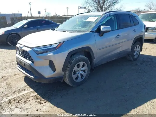 4T3RWRFV3RU117934 2024 TOYOTA RAV 4 - Image 2