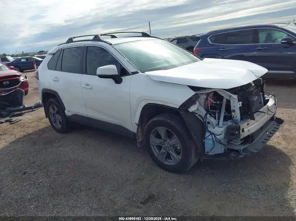 4T3RWRFV3RU132577 2024 TOYOTA RAV 4 - Image 1