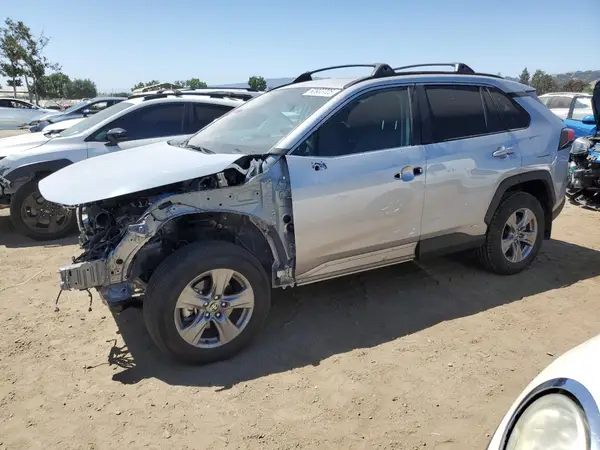 4T3RWRFV3RU137424 2024 TOYOTA RAV 4 - Image 1