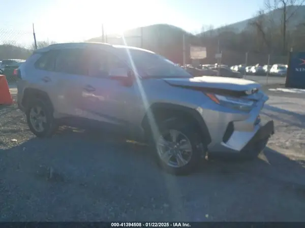4T3RWRFV3RU146186 2024 TOYOTA RAV 4 - Image 1