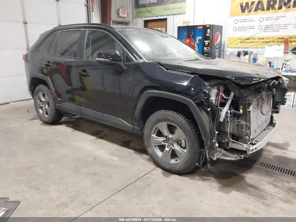 4T3RWRFV3RU150531 2024 TOYOTA RAV 4 - Image 1