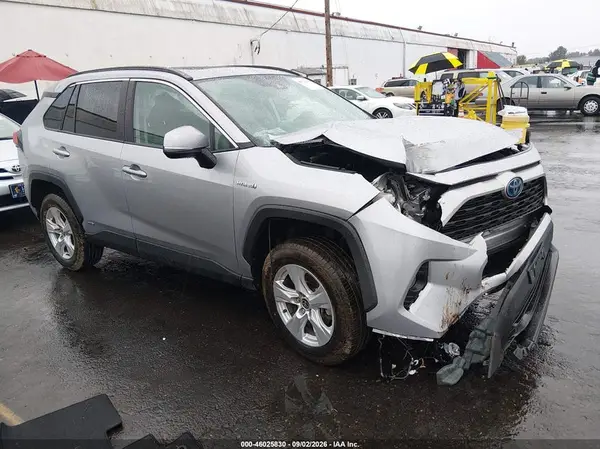 4T3RWRFV4MU015437 2021 TOYOTA RAV 4 - Image 1