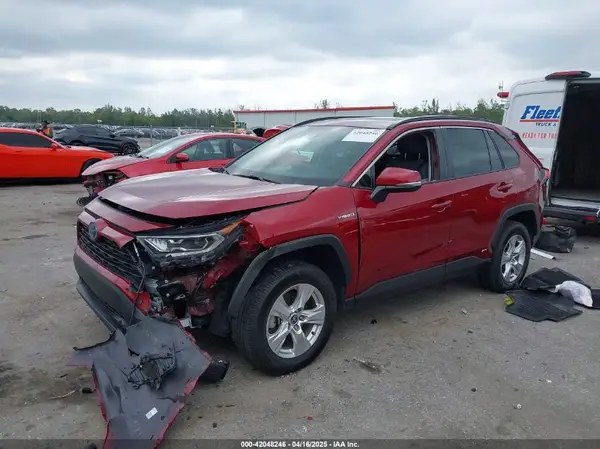 4T3RWRFV4MU044341 2021 TOYOTA RAV 4 - Image 2