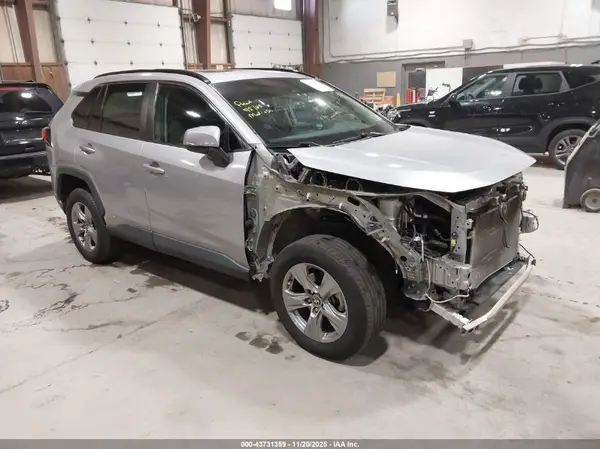 4T3RWRFV4NU050626 2022 TOYOTA RAV 4 - Image 1