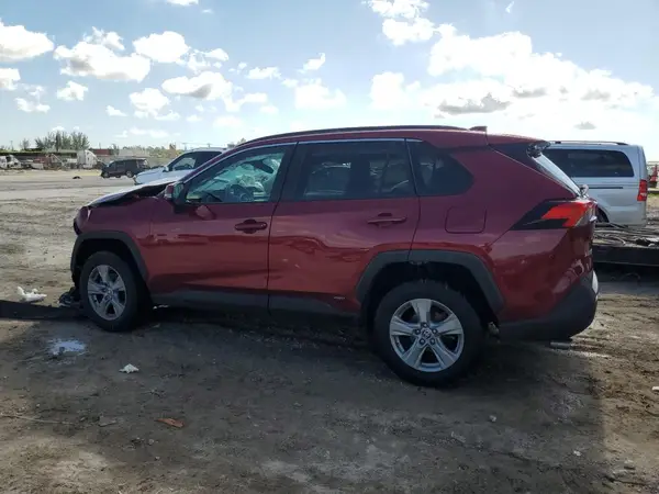 4T3RWRFV4NU052179 2022 TOYOTA RAV 4 - Image 2