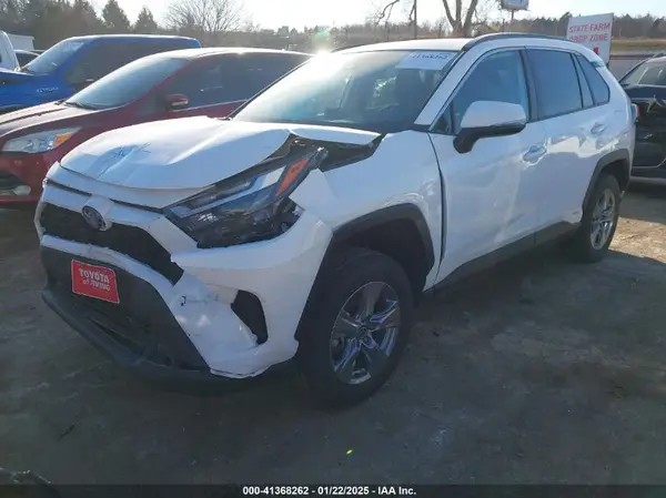 4T3RWRFV4NU059150 2022 TOYOTA RAV 4 - Image 2