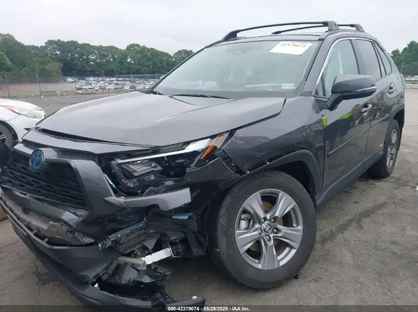 4T3RWRFV4RU111446 2024 TOYOTA RAV 4 - Image 2