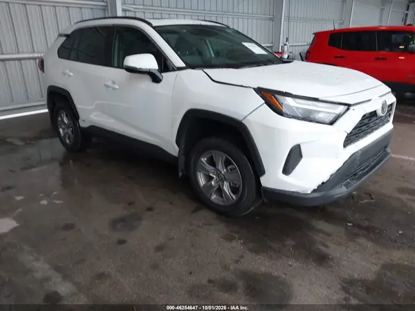 4T3RWRFV4SU182328 2025 TOYOTA RAV 4 - Image 1